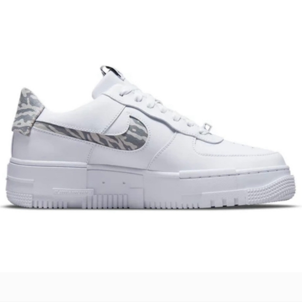 NIKE Air Force 1 White Pixel SE Zebra Sneakers - Picture 1 of 12